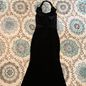 Black Velvet Fit & Flare Dress!